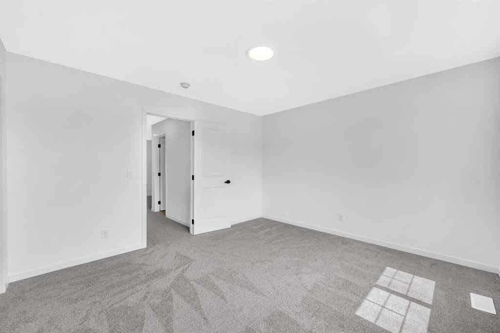 MLS® A2233479 - 32 Rowmont Common NW in Haskayne Calgary, Residential