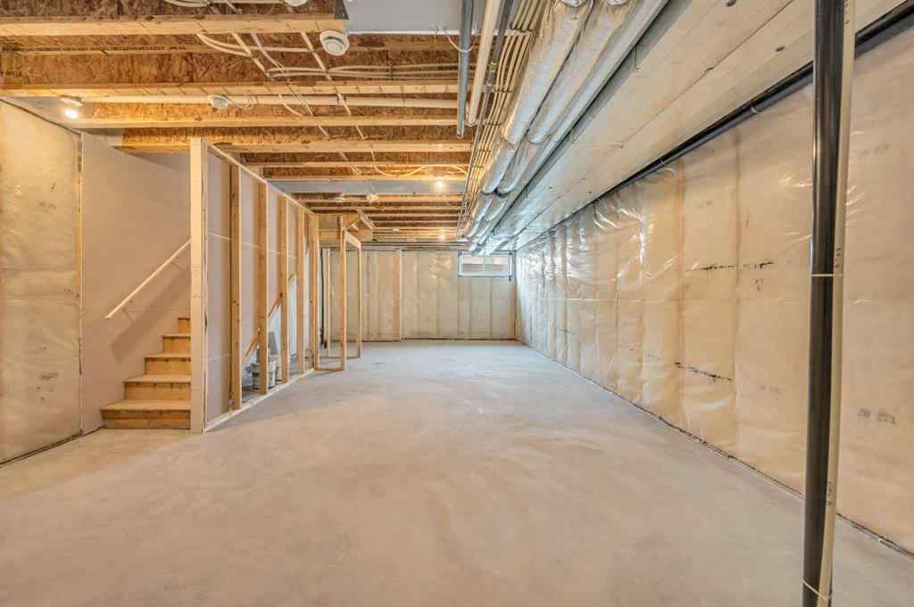 MLS® A2233479 - 32 Rowmont Common NW in Haskayne Calgary, Residential