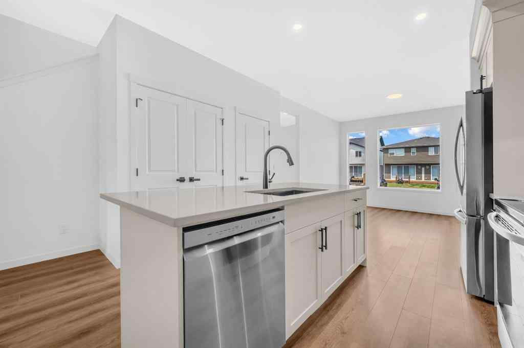 MLS® A2233479 - 32 Rowmont Common NW in Haskayne Calgary, Residential