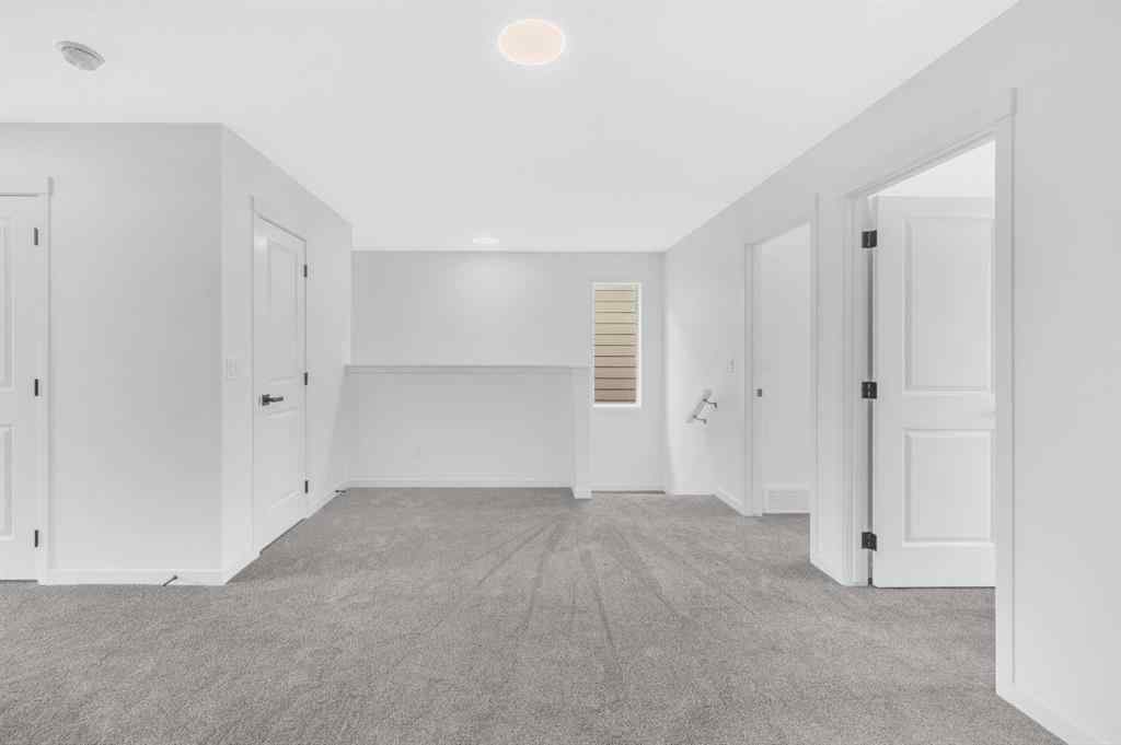 MLS® A2233479 - 32 Rowmont Common NW in Haskayne Calgary, Residential