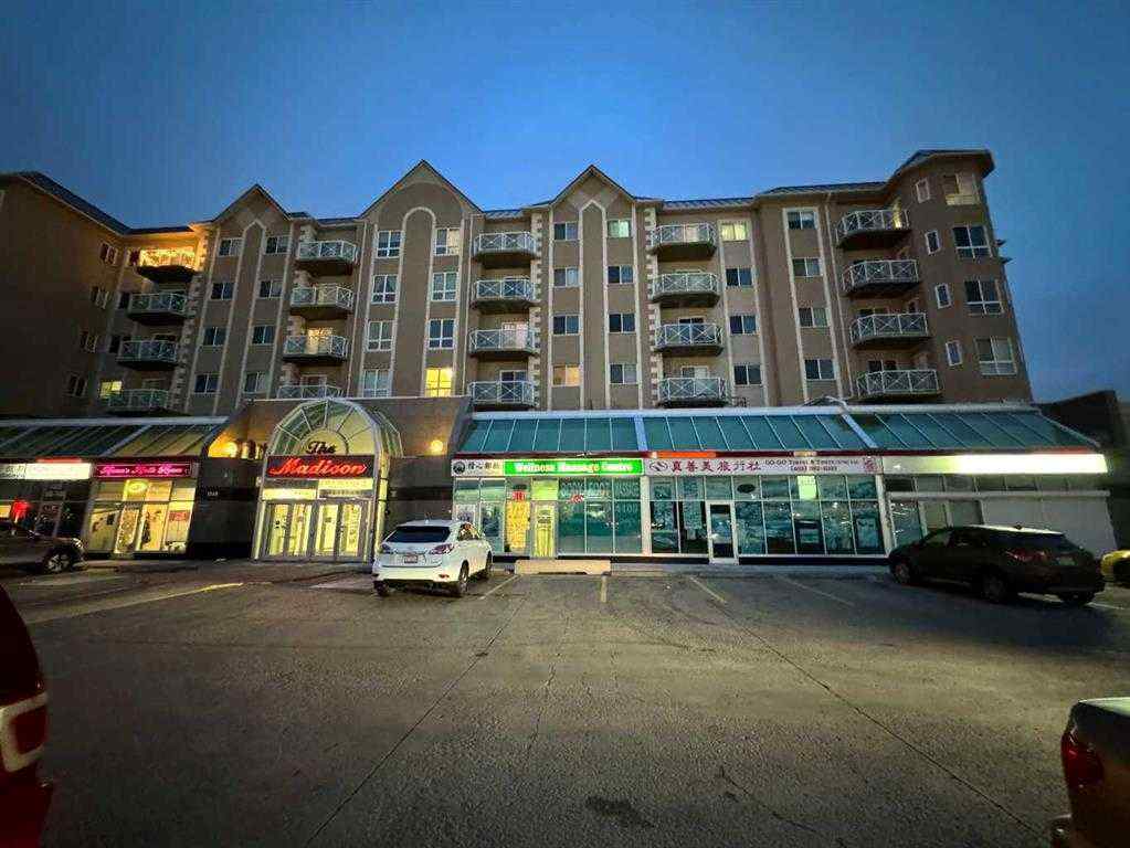 MLS® A2233484 - Unit #196 1518 Centre Street NE in Crescent Heights Calgary, Commercial