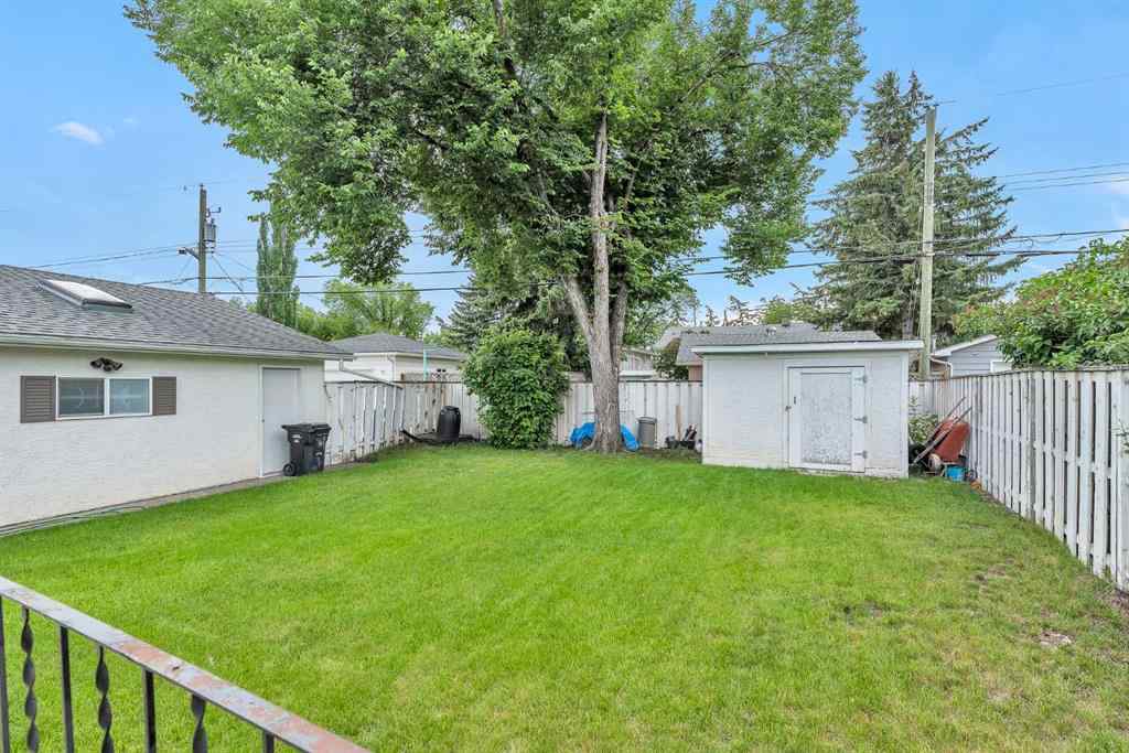 MLS® A2233489 - 2219 Halifax Crescent NW in Banff Trail Calgary, Residential