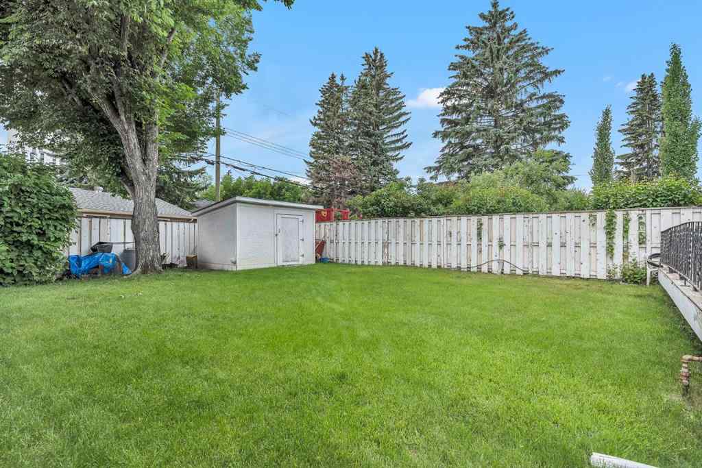 MLS® A2233489 - 2219 Halifax Crescent NW in Banff Trail Calgary, Residential