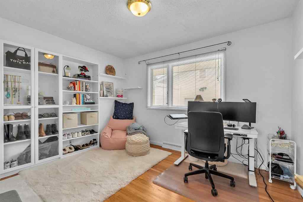 MLS® A2233489 - 2219 Halifax Crescent NW in Banff Trail Calgary, Residential