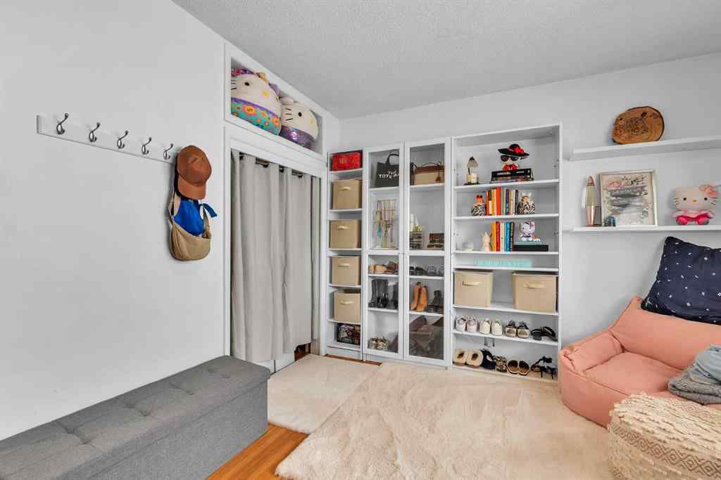 MLS® A2233489 - 2219 Halifax Crescent NW in Banff Trail Calgary, Residential
