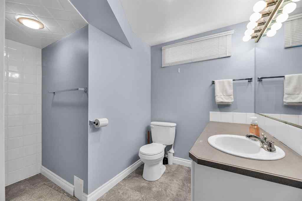 MLS® A2233489 - 2219 Halifax Crescent NW in Banff Trail Calgary, Residential