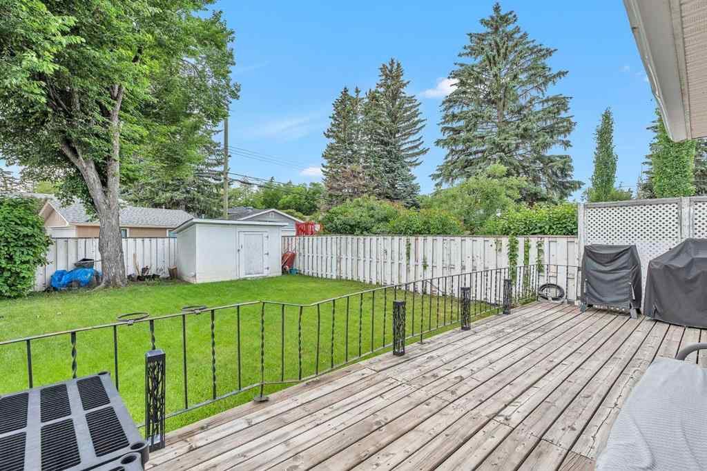 MLS® A2233489 - 2219 Halifax Crescent NW in Banff Trail Calgary, Residential