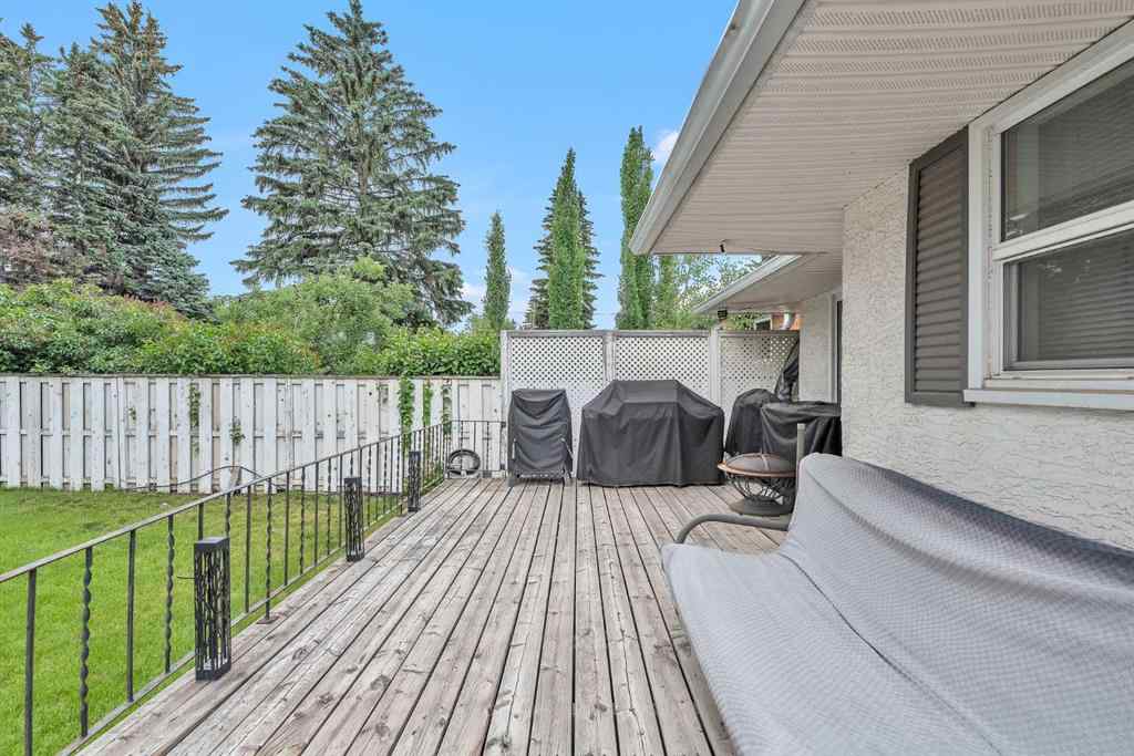 MLS® A2233489 - 2219 Halifax Crescent NW in Banff Trail Calgary, Residential