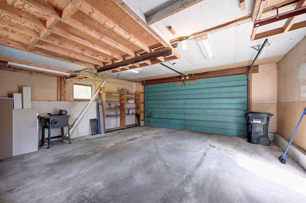 MLS® A2233492 - 1004 Cantabrian Drive SW in Canyon Meadows Calgary, Residential
