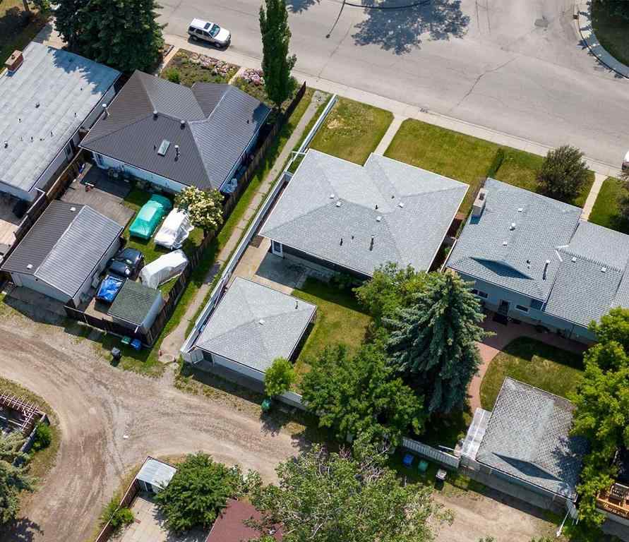 MLS® A2233492 - 1004 Cantabrian Drive SW in Canyon Meadows Calgary, Residential