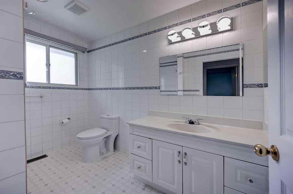 MLS® A2233492 - 1004 Cantabrian Drive SW in Canyon Meadows Calgary, Residential