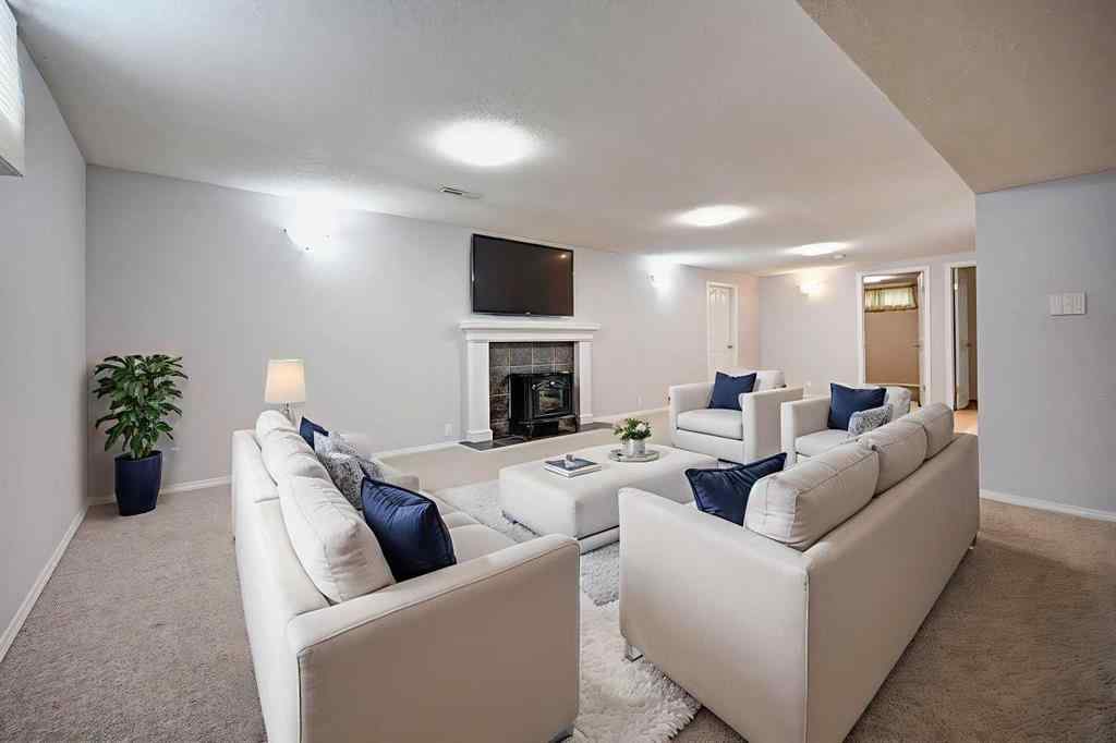 MLS® A2233492 - 1004 Cantabrian Drive SW in Canyon Meadows Calgary, Residential