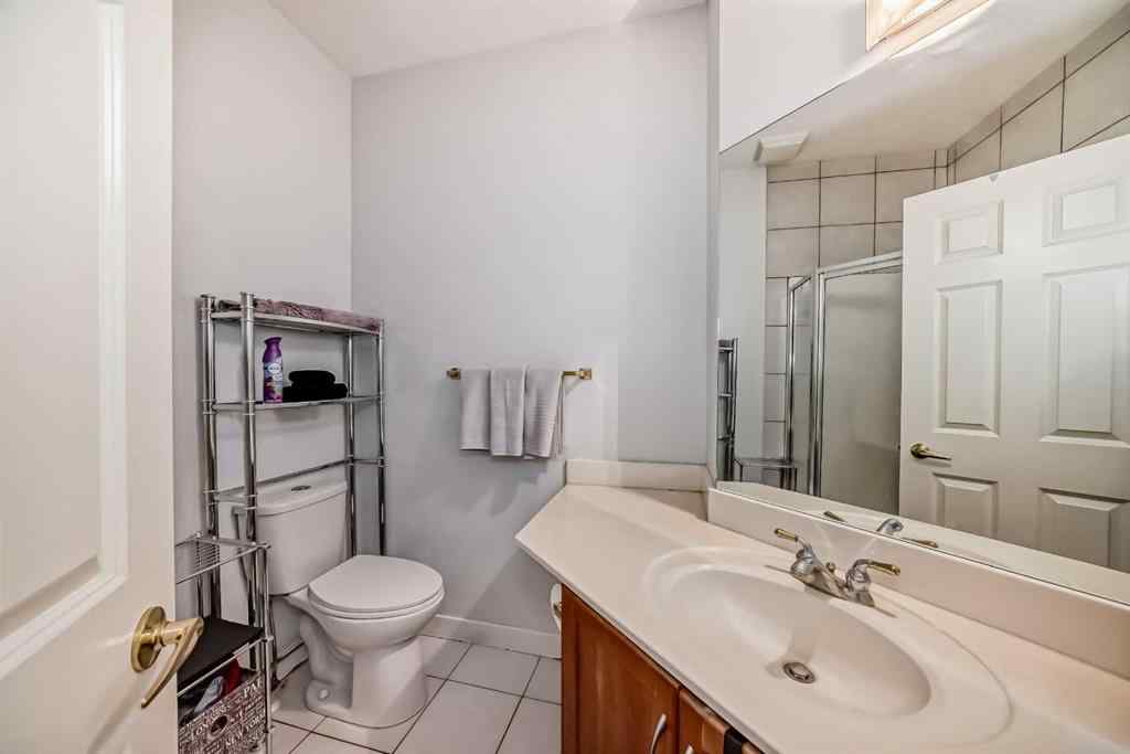 MLS® A2233502 - Unit #201 3412 Parkdale Boulevard NW in Parkdale Calgary, Residential