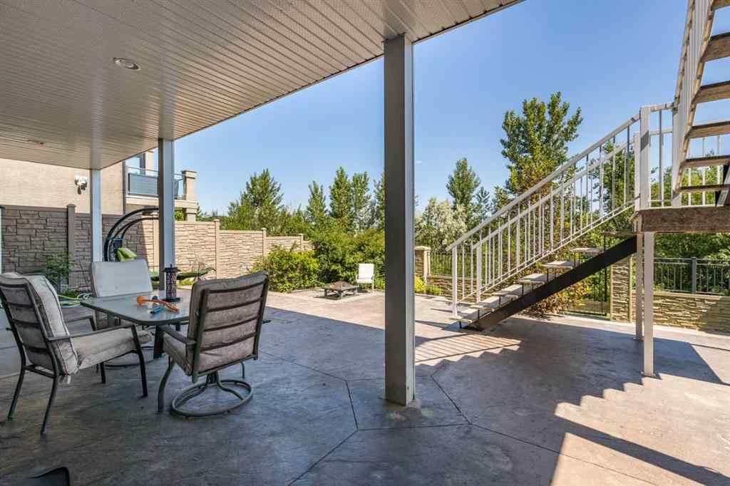 MLS® A2233505 - 376 Somerside Crescent SE in Southland Medicine Hat, Residential