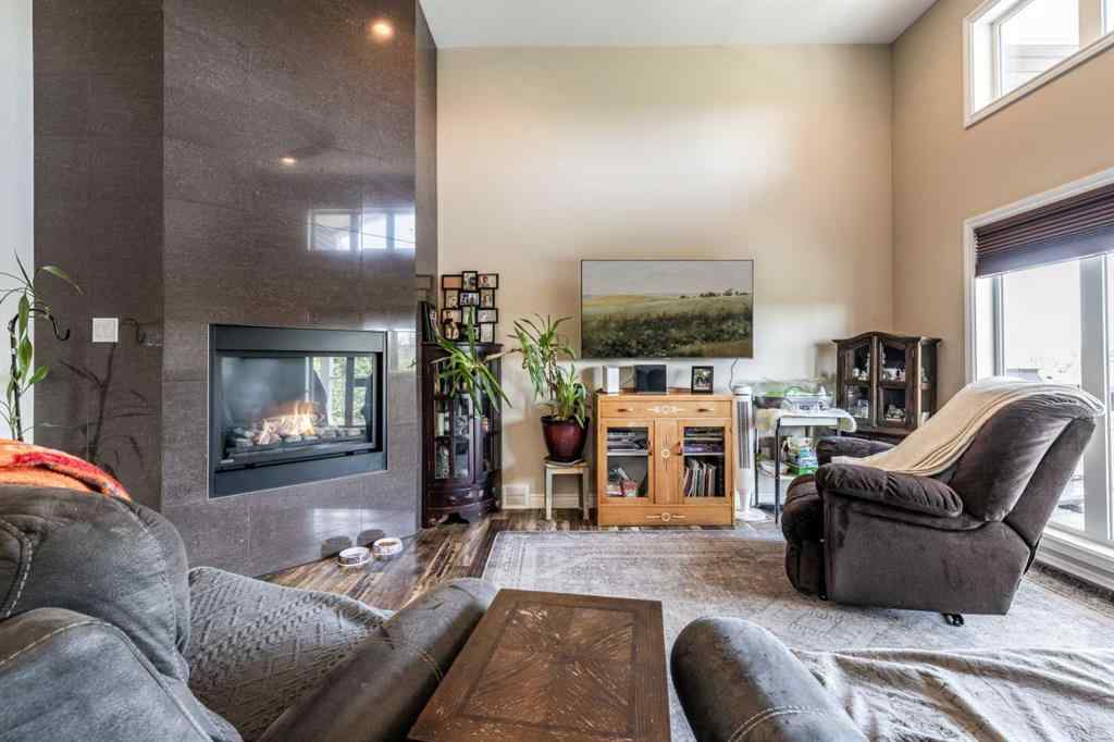 MLS® A2233505 - 376 Somerside Crescent SE in Southland Medicine Hat, Residential