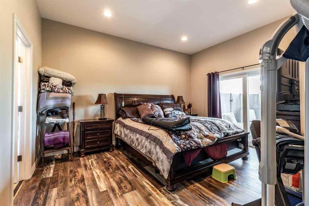 MLS® A2233505 - 376 Somerside Crescent SE in Southland Medicine Hat, Residential