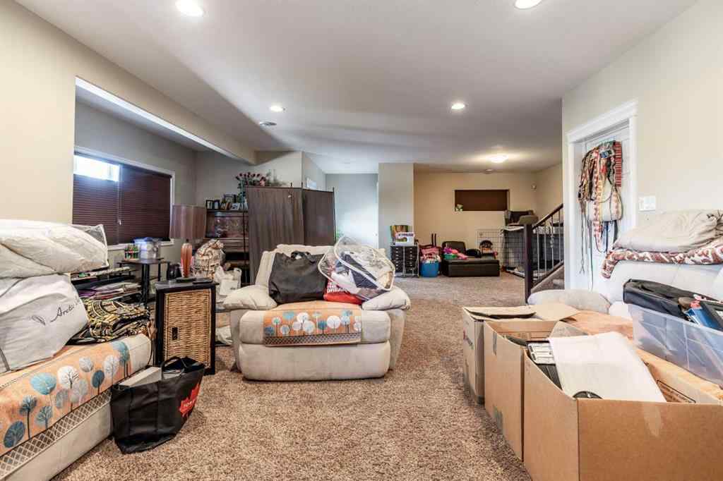 MLS® A2233505 - 376 Somerside Crescent SE in Southland Medicine Hat, Residential