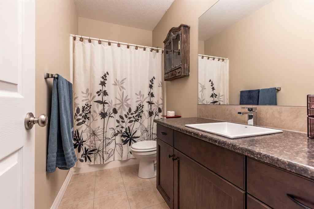 MLS® A2233505 - 376 Somerside Crescent SE in Southland Medicine Hat, Residential