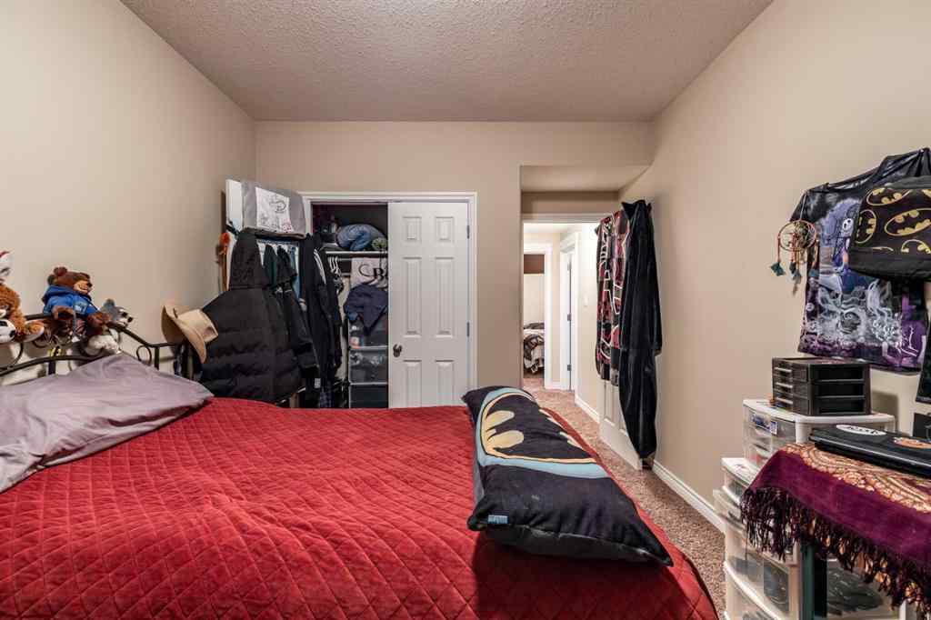 MLS® A2233505 - 376 Somerside Crescent SE in Southland Medicine Hat, Residential