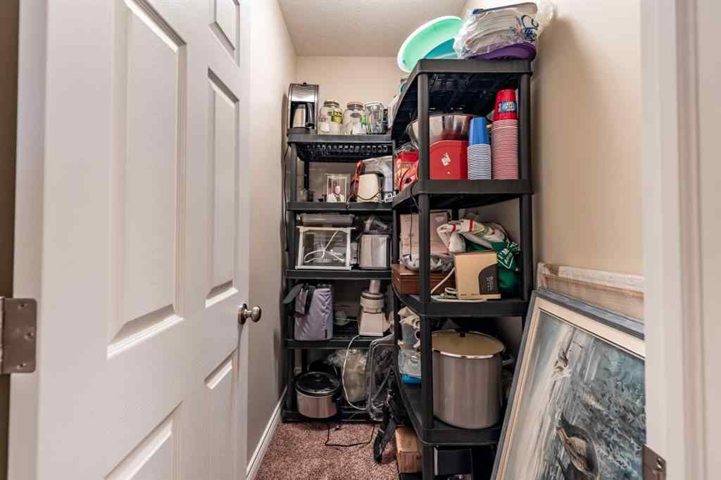 MLS® A2233505 - 376 Somerside Crescent SE in Southland Medicine Hat, Residential