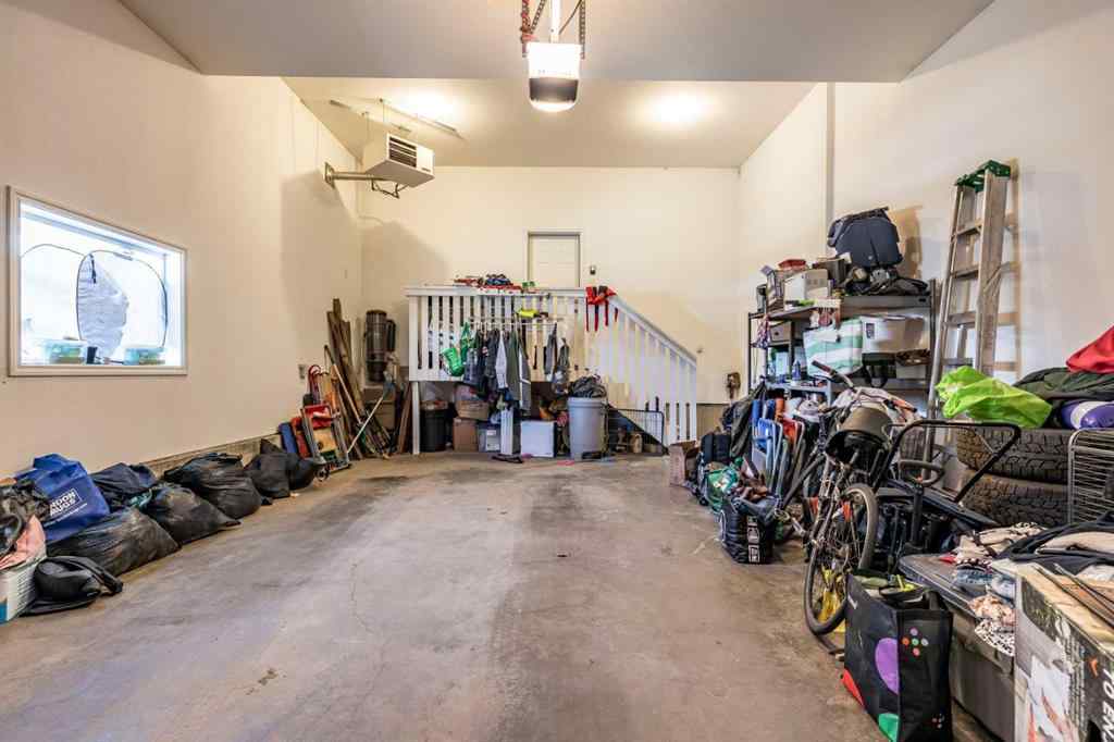 MLS® A2233505 - 376 Somerside Crescent SE in Southland Medicine Hat, Residential