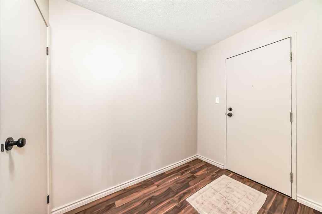 MLS® A2233510 - Unit #213 617 56 Avenue SW in Windsor Park Calgary, Residential