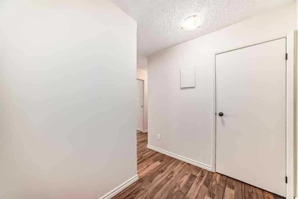 MLS® A2233510 - Unit #213 617 56 Avenue SW in Windsor Park Calgary, Residential