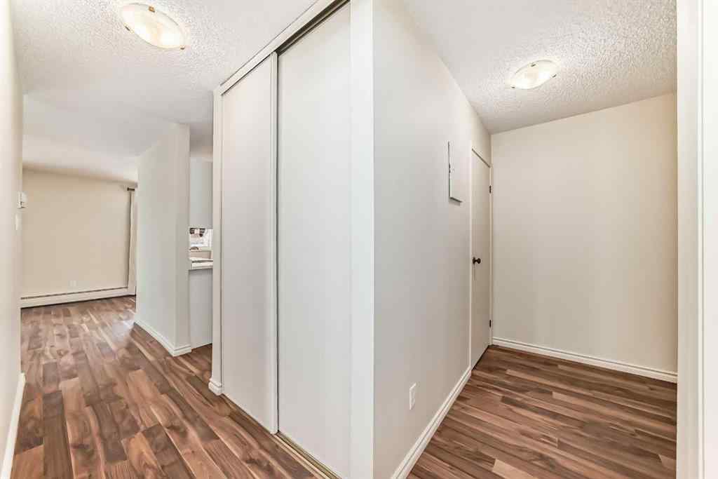 MLS® A2233510 - Unit #213 617 56 Avenue SW in Windsor Park Calgary, Residential