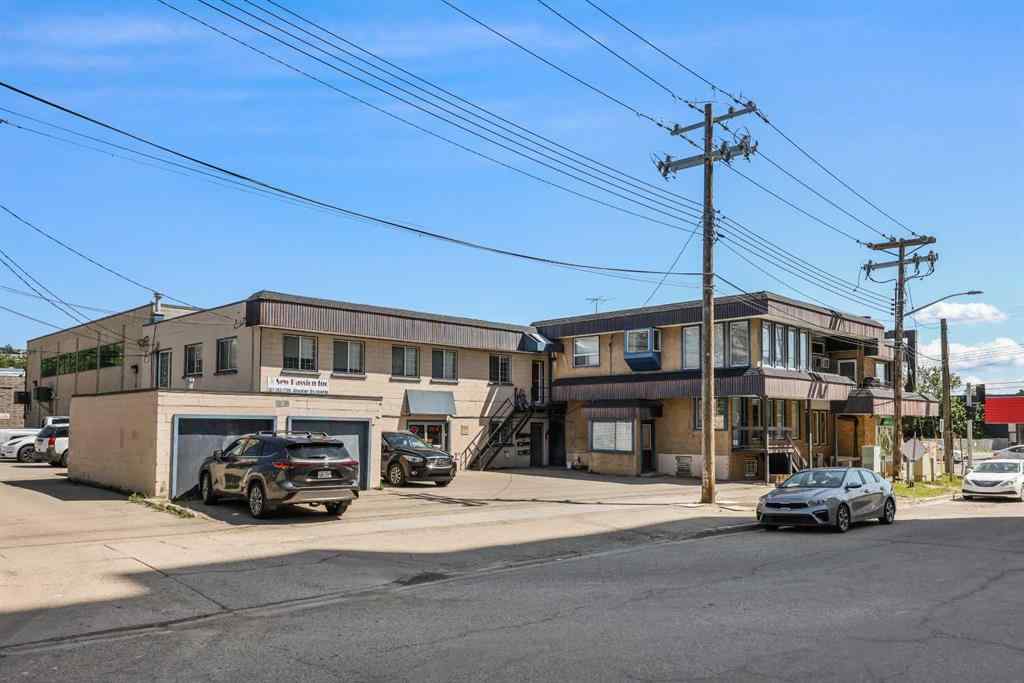 MLS® A2233524 - 201-217 4 Street NE in Crescent Heights Calgary, Commercial