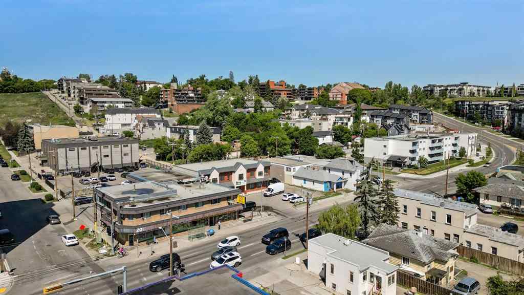 MLS® A2233524 - 201-217 4 Street NE in Crescent Heights Calgary, Commercial