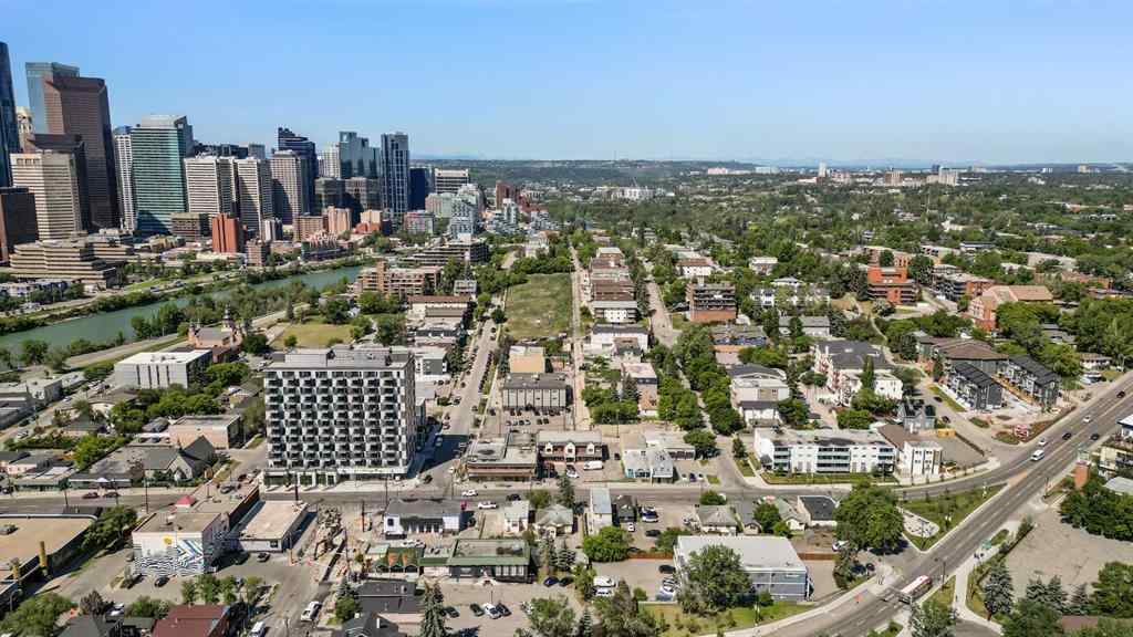 MLS® A2233524 - 201-217 4 Street NE in Crescent Heights Calgary, Commercial