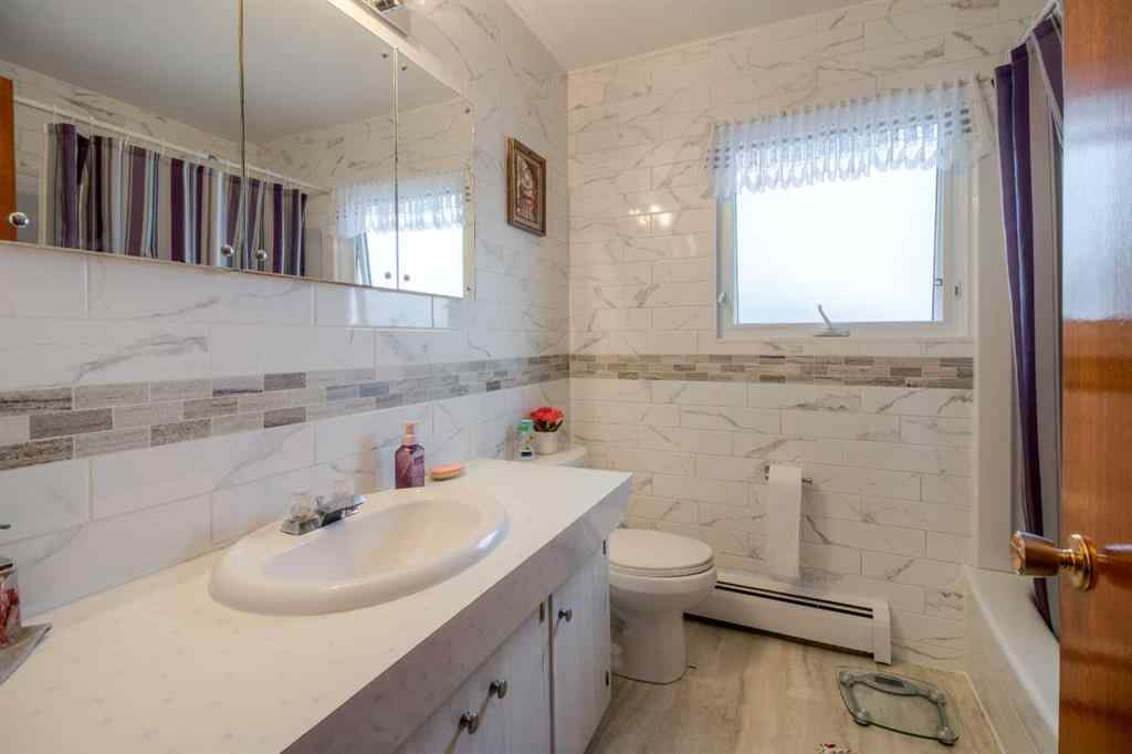 MLS® A2233540 - 2235 23 Avenue  in NONE Coaldale, Residential