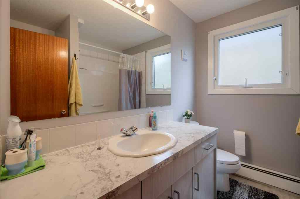 MLS® A2233540 - 2235 23 Avenue  in NONE Coaldale, Residential
