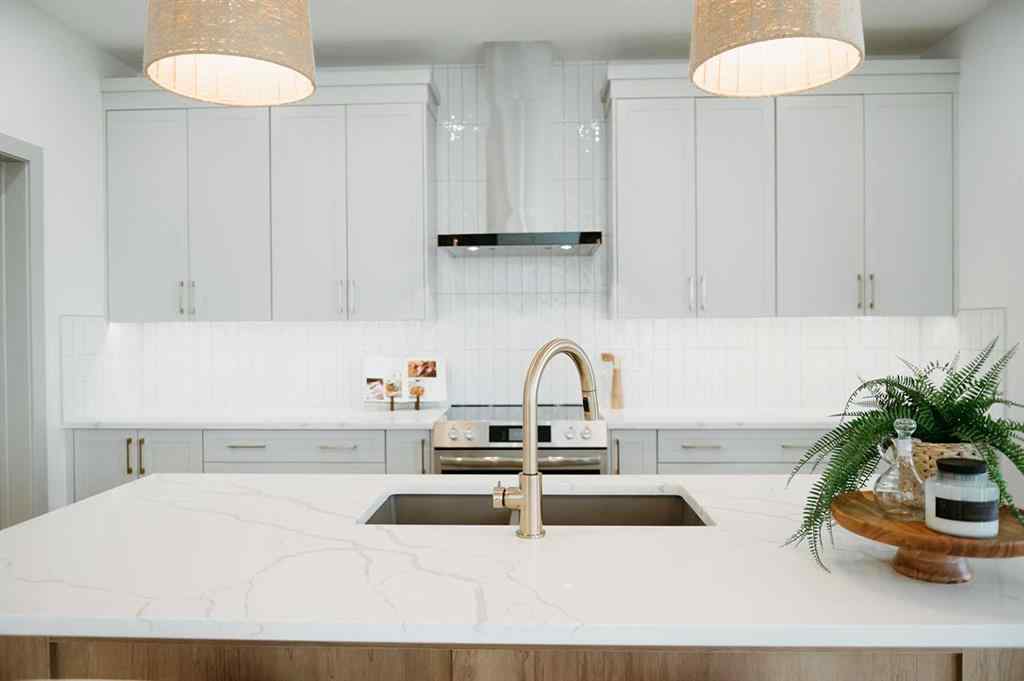 MLS® A2233550 - 807 Lakewood Circle  in Lakewood Strathmore, Residential