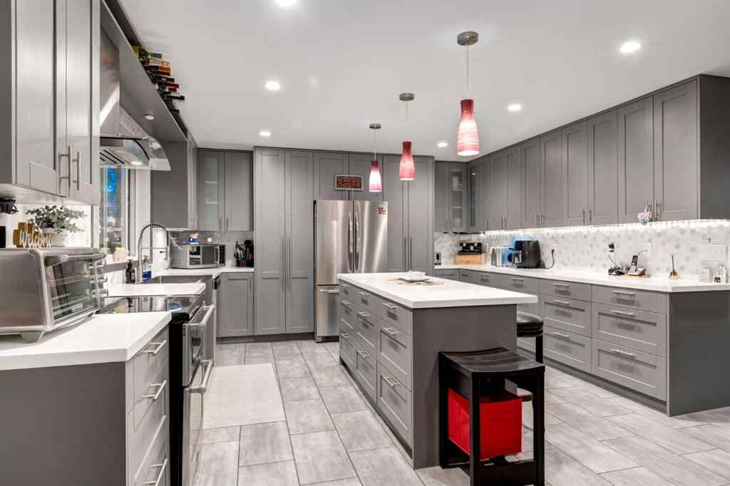 MLS® A2233562 - 111 LANSDOWN Estate  in Lansdowne Estates Rural Rocky View County, Residential