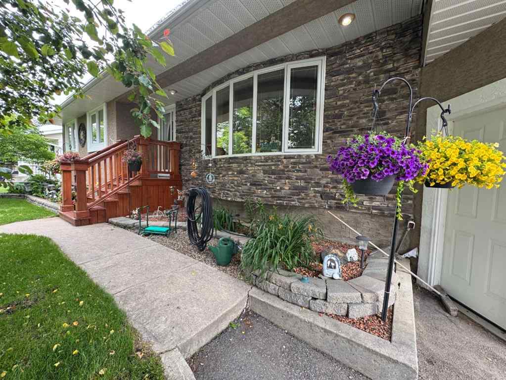 MLS® A2233573 - 706 HAMMOND Drive N in NONE Fox Creek, Residential