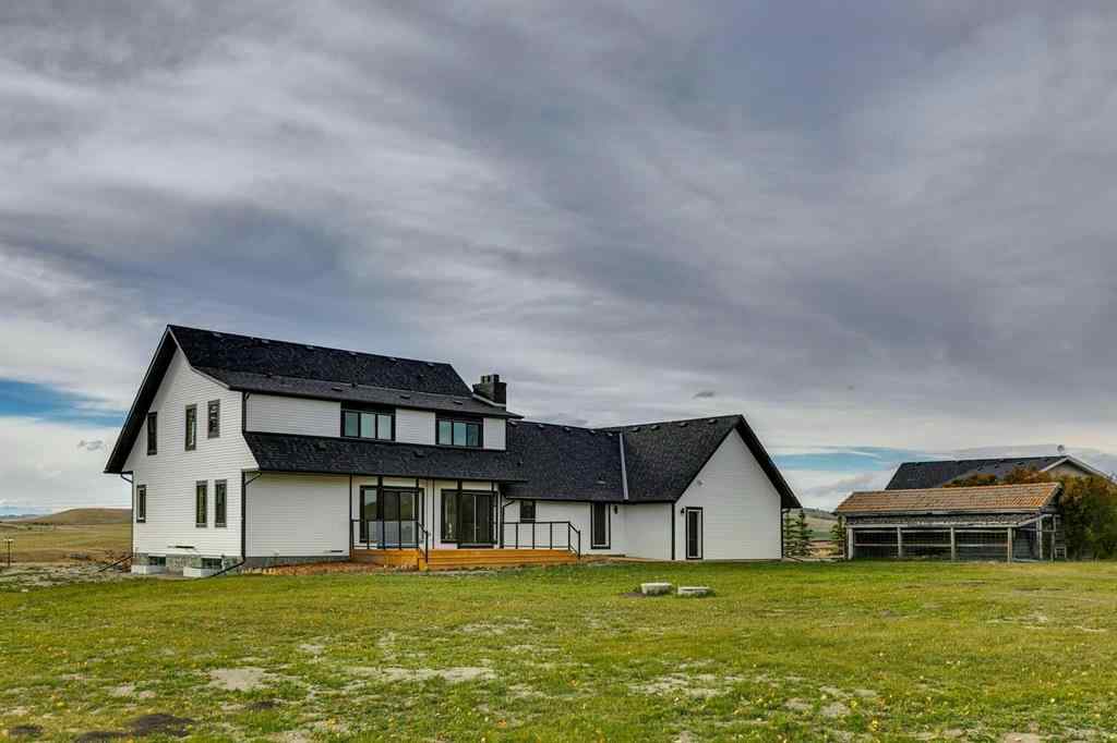 MLS® A2233607 - 262150 Horse Creek Road  in NONE Rural Rocky View County, Residential