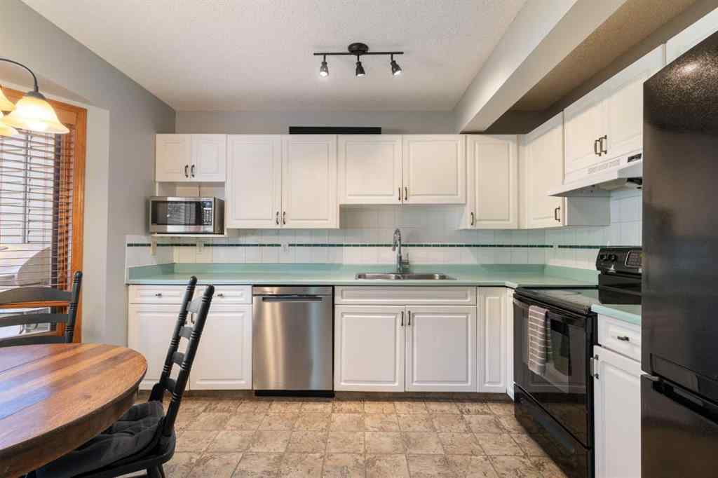 MLS® A2233645 - 69 Patina Park SW in Patterson Calgary, Residential