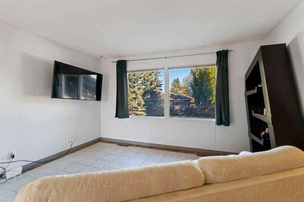 MLS® A2233663 - 47 Martin Close  in Morrisroe Red Deer, Residential