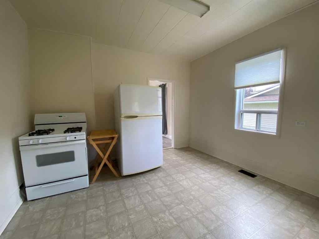 MLS® A2233689 - 20630 25 Avenue  in NONE Bellevue, Residential