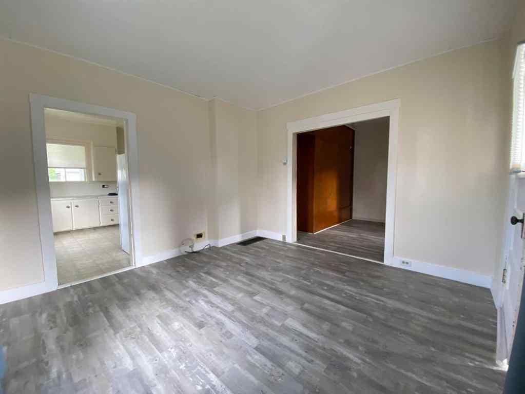 MLS® A2233689 - 20630 25 Avenue  in NONE Bellevue, Residential