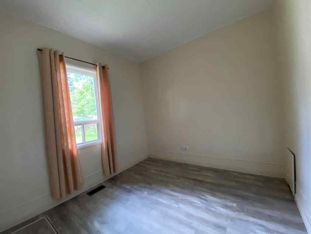 MLS® A2233689 - 20630 25 Avenue  in NONE Bellevue, Residential
