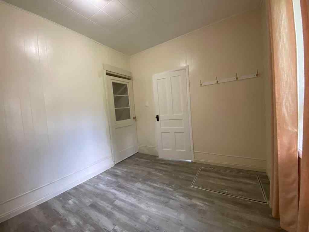 MLS® A2233689 - 20630 25 Avenue  in NONE Bellevue, Residential