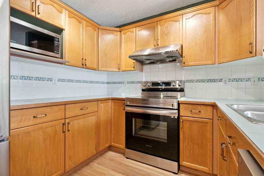 MLS® A2233696 - 7 Covewood Park NE in Coventry Hills Calgary, Residential