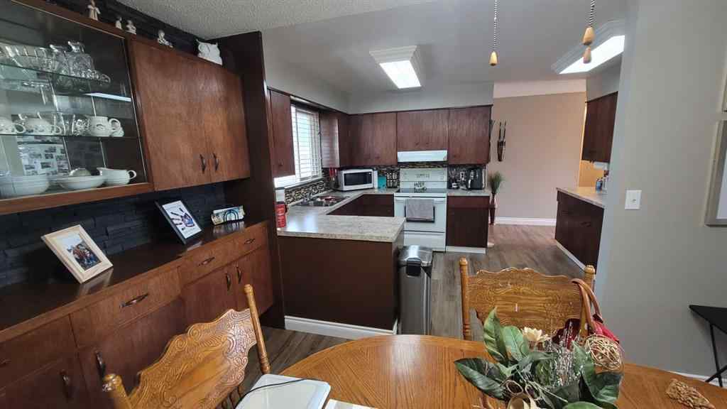 MLS® A2233698 - 5410 45 Street  in NONE Castor, Residential
