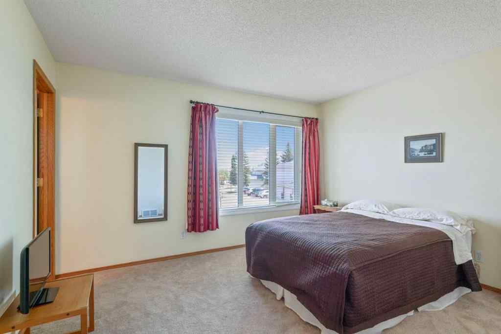 MLS® A2233733 - 79 Scenic Gardens NW in Scenic Acres Calgary, Residential