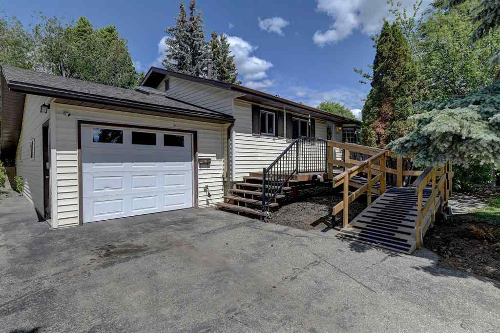 MLS® A2233751 - 9648 108 Avenue  in Mountview Grande Prairie, Residential