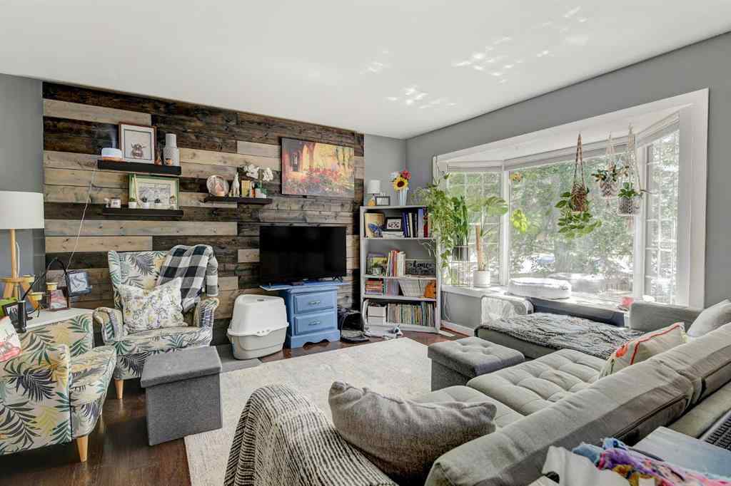 MLS® A2233751 - 9648 108 Avenue  in Mountview Grande Prairie, Residential