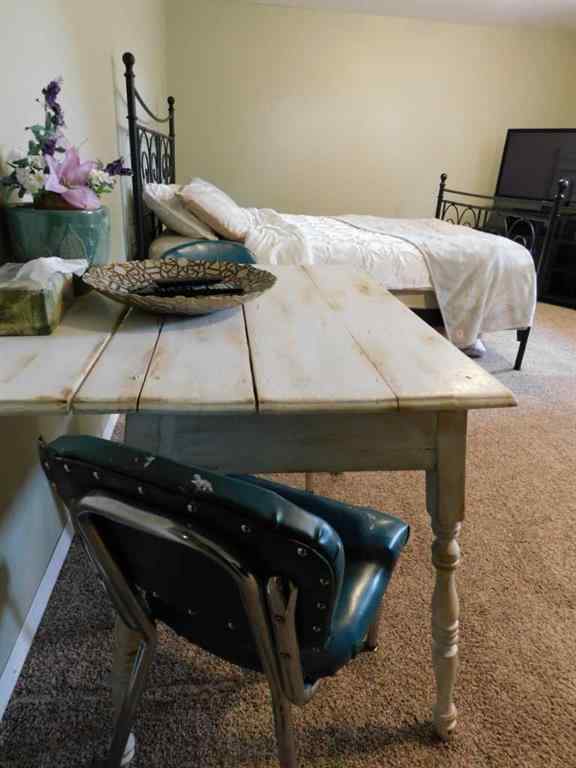 MLS® A2233755 - 315 6 Street W in West End Brooks, Residential