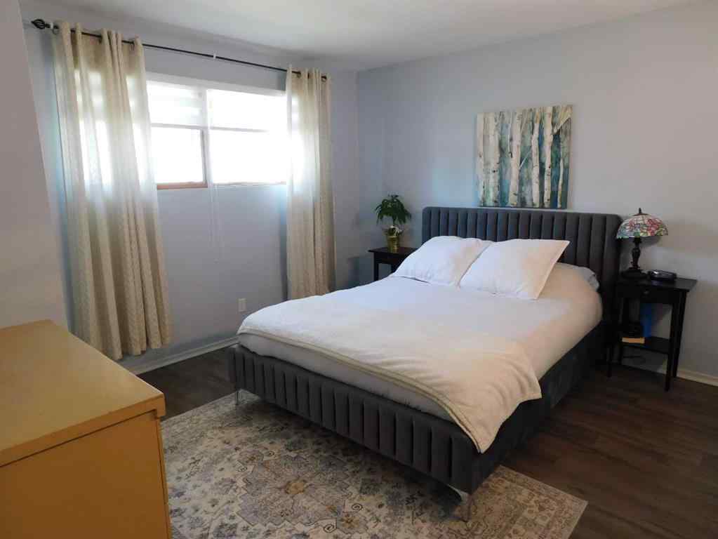 MLS® A2233755 - 315 6 Street W in West End Brooks, Residential